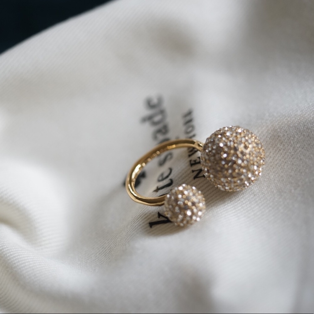 Sold NWT💕 Kate Spade 💕 between the finger ring